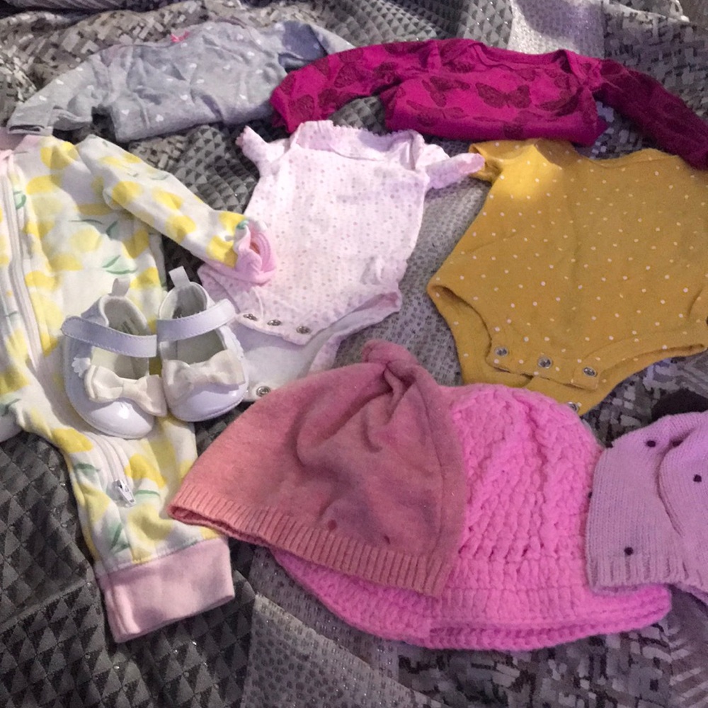 Girls new born baby clothes shoes and hats